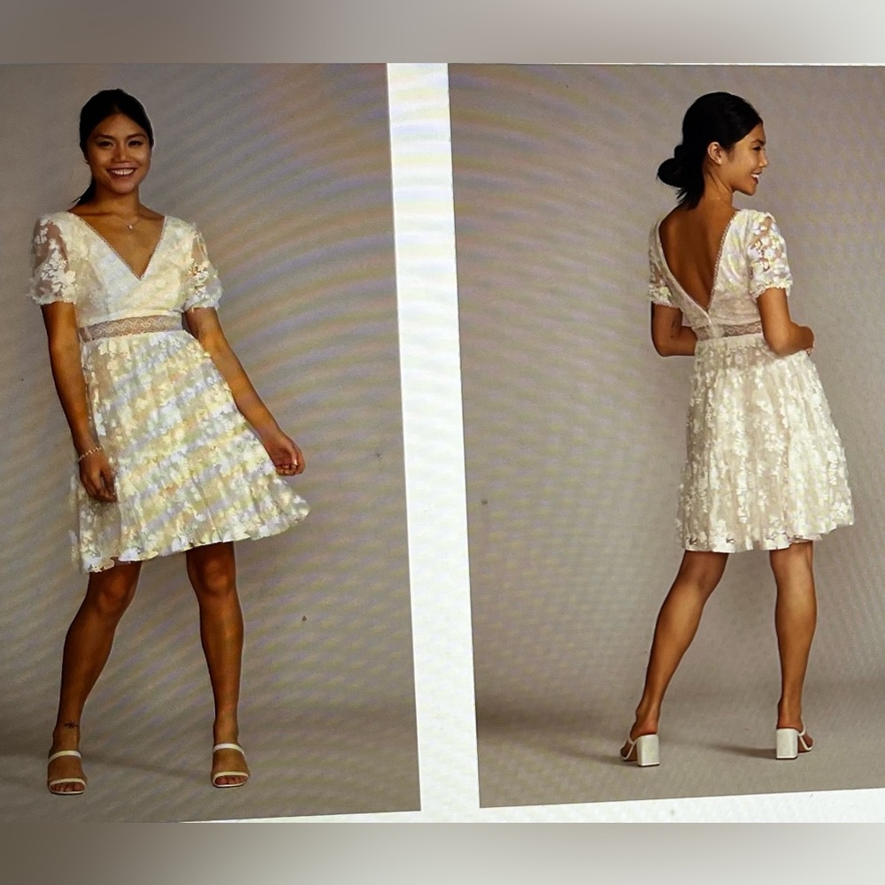 New David’s Bridal Wedding Dress with tags on